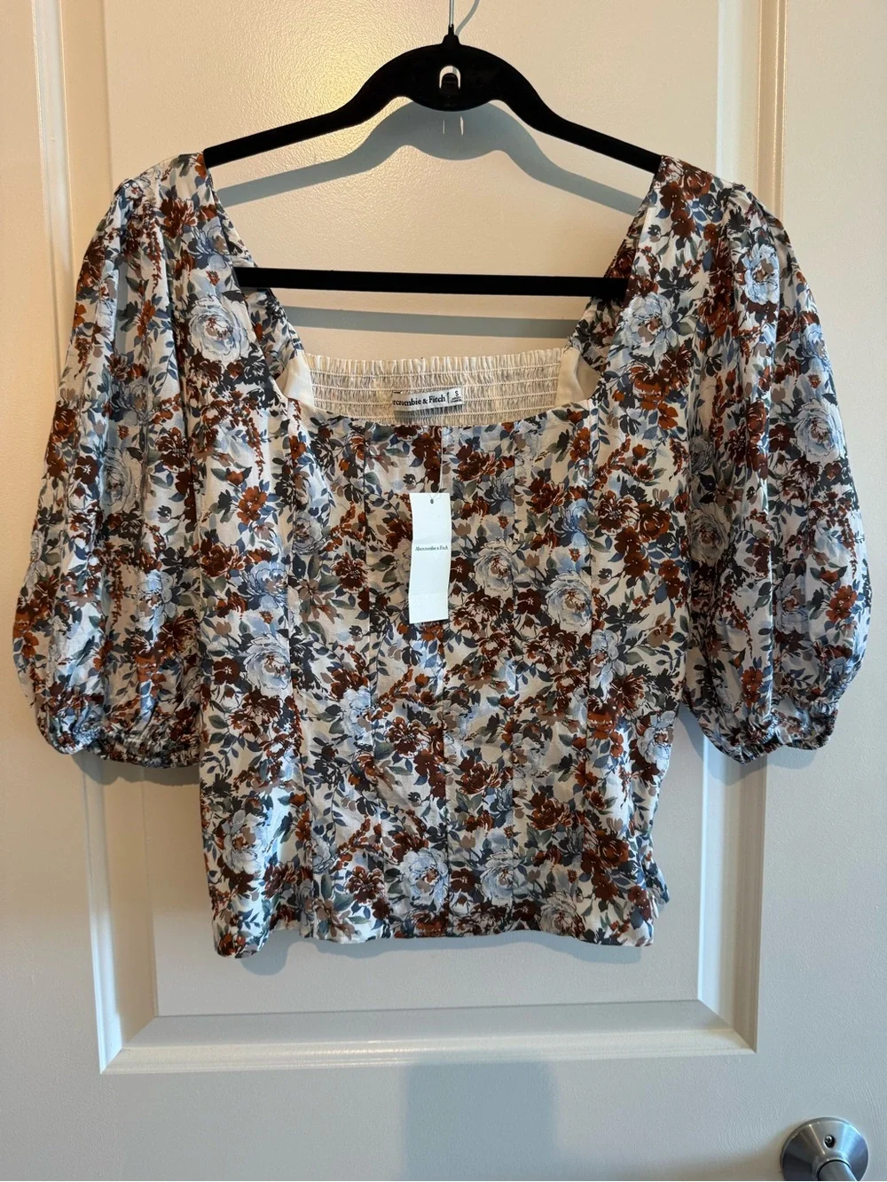 Abercrombie & Fitch Brown and Blue Floral Puff-Sleeve Square Neck Top